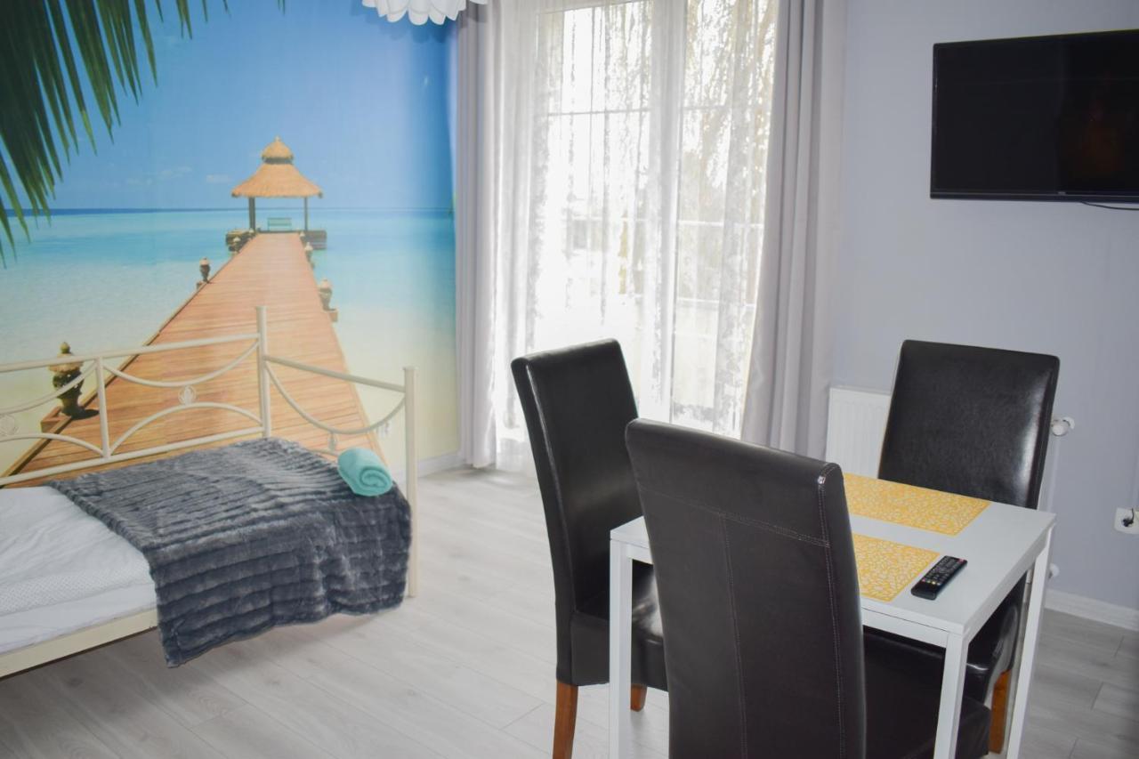 Hostel Przed Switem Gorzów Wielkopolski Εξωτερικό φωτογραφία